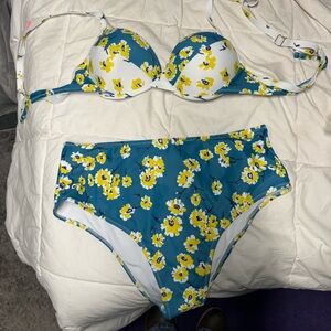 Brand new 2piece bathing suit